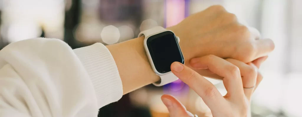 ¿Cómo inspeccionar un reloj inteligente (smartwatch)? Métodos de control de calidad, pruebas y lista de verificación