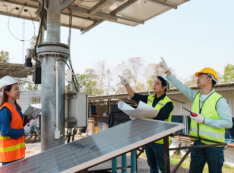¿Qué abarca una inspección de control de calidad de paneles solares?